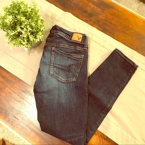 American Eagle Jeans • Size 2